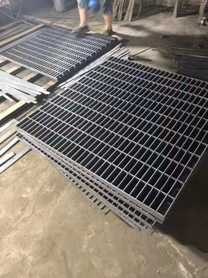 熱鍍鋅鋼格板.jpg